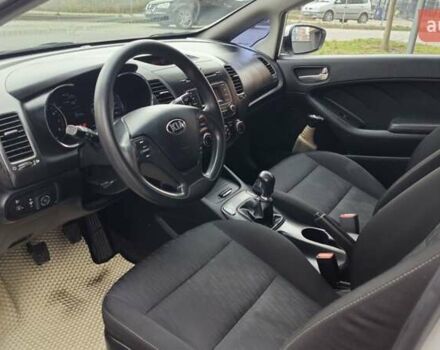 Белый Киа Черато, объемом двигателя 1.6 л и пробегом 130 тыс. км за 7700 $, фото 6 на Automoto.ua