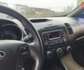 Белый Киа Черато, объемом двигателя 1.6 л и пробегом 130 тыс. км за 7700 $, фото 5 на Automoto.ua