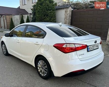 Белый Киа Черато, объемом двигателя 1.8 л и пробегом 202 тыс. км за 8600 $, фото 4 на Automoto.ua