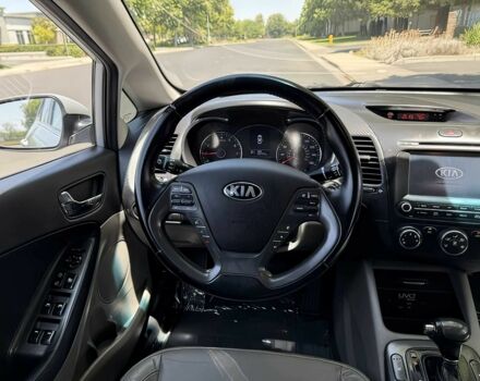 Белый Киа Черато, объемом двигателя 2 л и пробегом 80 тыс. км за 4200 $, фото 8 на Automoto.ua