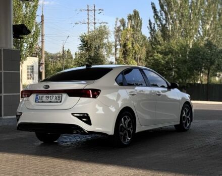 Киа Черато 2018 в Новомосковске на Automoto.ua Белый Киа Черато, объемом двигателя 2 л и пробегом 125 тыс. км за 13350 $, фото 5 на Automoto.ua