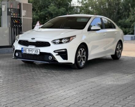 Киа Черато 2018 в Новомосковске на Automoto.ua Белый Киа Черато, объемом двигателя 2 л и пробегом 125 тыс. км за 13350 $, фото 2 на Automoto.ua