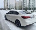 Білий Кіа Черато, об'ємом двигуна 2 л та пробігом 122 тис. км за 10500 $, фото 4 на Automoto.ua