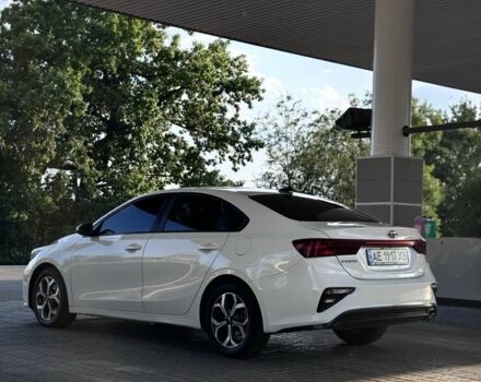 Киа Черато 2018 в Новомосковске на Automoto.ua Белый Киа Черато, объемом двигателя 2 л и пробегом 125 тыс. км за 13350 $, фото 3 на Automoto.ua