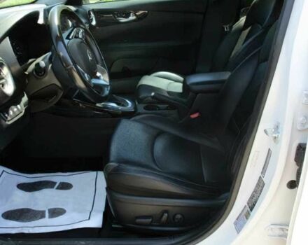 Белый Киа Черато, объемом двигателя 2 л и пробегом 34 тыс. км за 9800 $, фото 8 на Automoto.ua