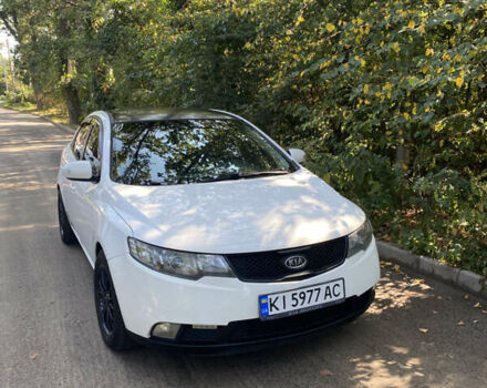 Белый Киа Черато, объемом двигателя 1.6 л и пробегом 168 тыс. км за 5800 $, фото 1 на Automoto.ua
