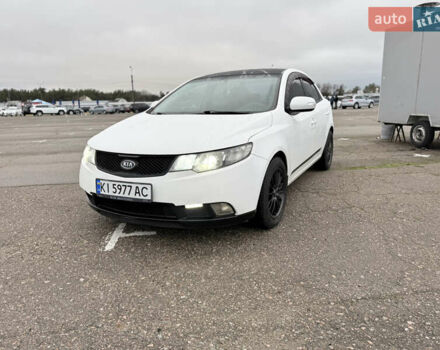 Белый Киа Черато, объемом двигателя 1.59 л и пробегом 168 тыс. км за 4350 $, фото 1 на Automoto.ua