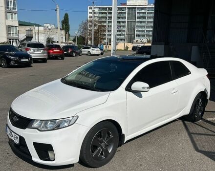 Белый Киа Черато, объемом двигателя 1.59 л и пробегом 214 тыс. км за 6000 $, фото 1 на Automoto.ua