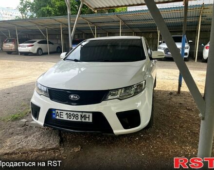 Білий Кіа Черато, об'ємом двигуна 2 л та пробігом 0 тис. км за 6500 $, фото 1 на Automoto.ua