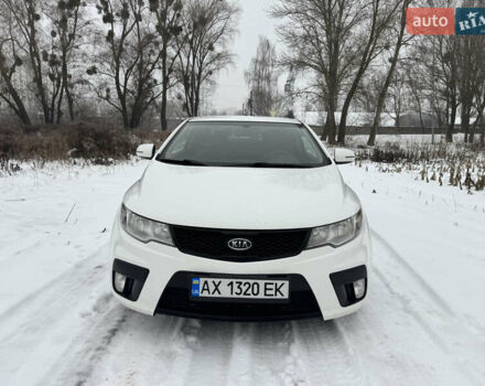 Білий Кіа Черато, об'ємом двигуна 1.59 л та пробігом 182 тис. км за 7500 $, фото 1 на Automoto.ua