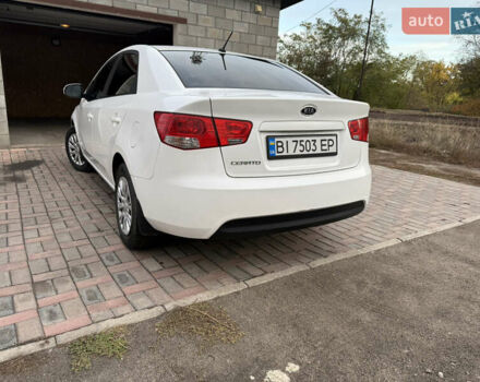 Белый Киа Черато, объемом двигателя 1.59 л и пробегом 105 тыс. км за 8300 $, фото 1 на Automoto.ua