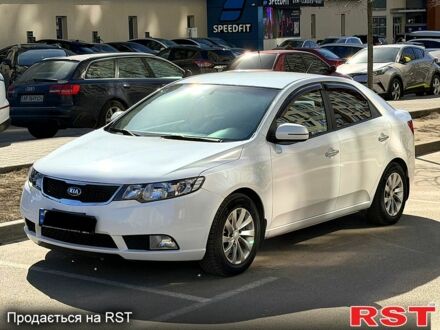 Белый Киа Черато, объемом двигателя 2 л и пробегом 127 тыс. км за 7700 $, фото 1 на Automoto.ua