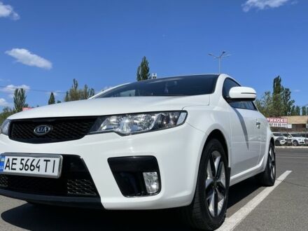Киа Черато 2011 в Кривом Роге на Automoto.ua Белый Киа Черато, объемом двигателя 2 л и пробегом 72 тыс. км за 10200 $, фото 1 на Automoto.ua