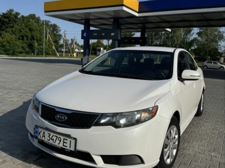 Киа Черато 2012 в Миргороде на Automoto.ua Белый Киа Черато, объемом двигателя 2 л и пробегом 1 тыс. км за 7200 $, фото 1 на Automoto.ua