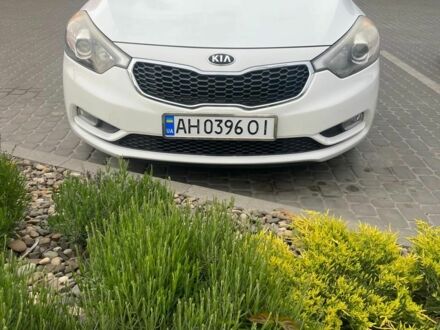 Киа Черато 2014 в Краматорске на Automoto.ua Белый Киа Черато, объемом двигателя 2 л и пробегом 100 тыс. км за 9200 $, фото 1 на Automoto.ua