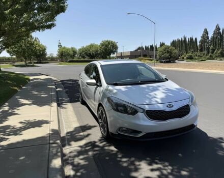 Белый Киа Черато, объемом двигателя 2 л и пробегом 80 тыс. км за 4200 $, фото 1 на Automoto.ua