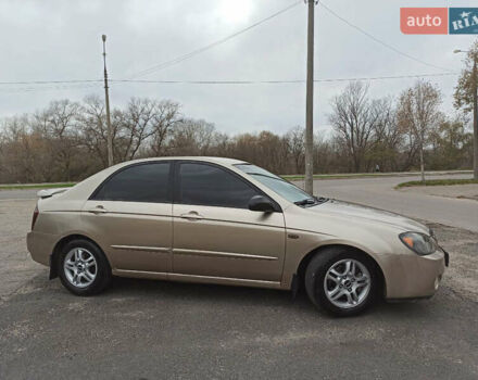 Бежевый Киа Черато, объемом двигателя 1.98 л и пробегом 212 тыс. км за 4500 $, фото 2 на Automoto.ua