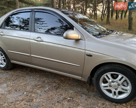 Бежевий Кіа Черато, об'ємом двигуна 1.6 л та пробігом 285 тис. км за 5300 $, фото 2 на Automoto.ua