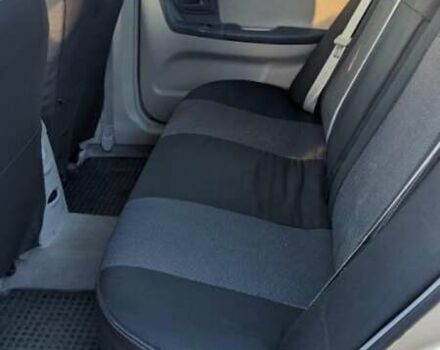 Кіа Черато 2006 у Покров (Орджонікідзе) на Automoto.ua Бежевий Кіа Черато, об'ємом двигуна 1.98 л та пробігом 275 тис. км за 4000 $, фото 3 на Automoto.ua