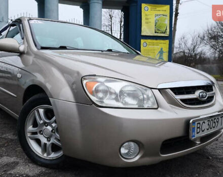 Бежевый Киа Черато, объемом двигателя 1.59 л и пробегом 202 тыс. км за 4800 $, фото 2 на Automoto.ua