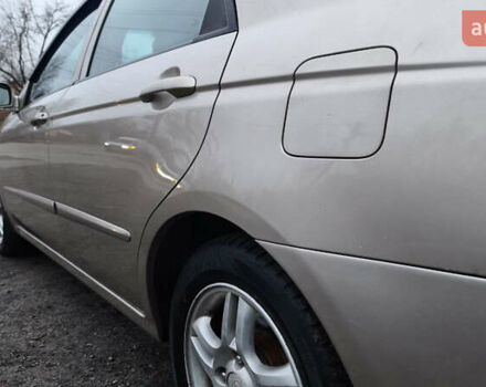 Бежевый Киа Черато, объемом двигателя 1.59 л и пробегом 202 тыс. км за 4800 $, фото 18 на Automoto.ua