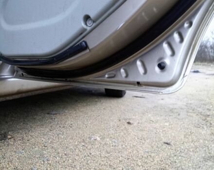 Бежевий Кіа Черато, об'ємом двигуна 1.6 л та пробігом 300 тис. км за 4500 $, фото 3 на Automoto.ua