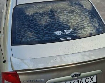 Бежевый Киа Черато, объемом двигателя 2 л и пробегом 200 тыс. км за 3750 $, фото 7 на Automoto.ua