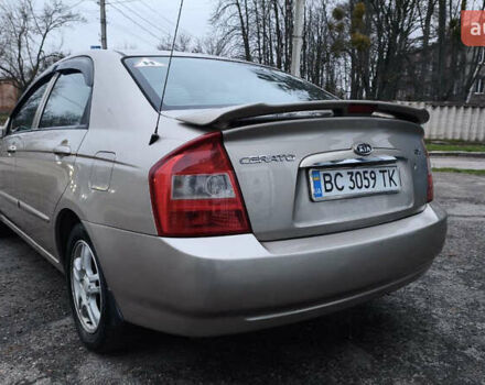 Бежевый Киа Черато, объемом двигателя 1.59 л и пробегом 202 тыс. км за 4800 $, фото 8 на Automoto.ua