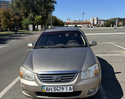 Бежевый Киа Черато, объемом двигателя 1.6 л и пробегом 193 тыс. км за 3400 $, фото 1 на Automoto.ua