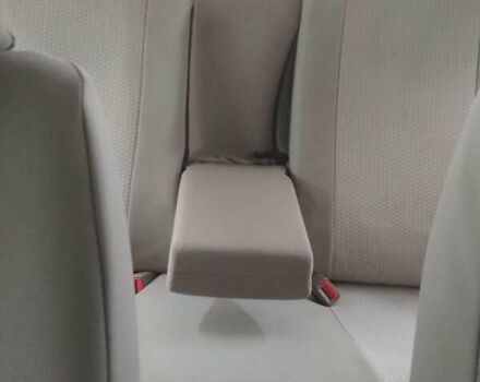 Бежевый Киа Черато, объемом двигателя 1.98 л и пробегом 222 тыс. км за 5200 $, фото 9 на Automoto.ua