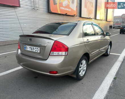 Бежевый Киа Черато, объемом двигателя 1.6 л и пробегом 220 тыс. км за 3500 $, фото 3 на Automoto.ua