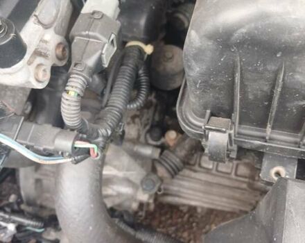 Бежевый Киа Черато, объемом двигателя 2 л и пробегом 245 тыс. км за 4500 $, фото 15 на Automoto.ua