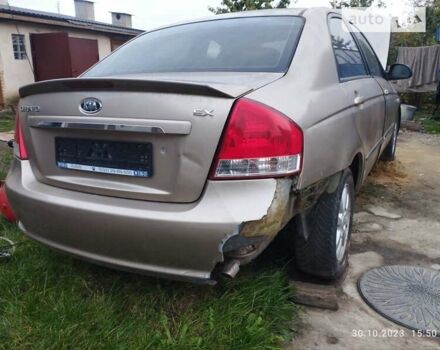 Бежевый Киа Черато, объемом двигателя 1.59 л и пробегом 208 тыс. км за 1900 $, фото 4 на Automoto.ua