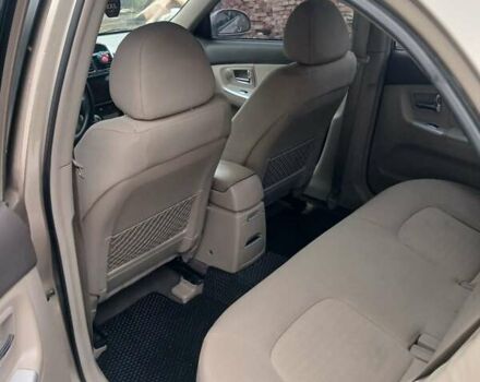 Бежевый Киа Черато, объемом двигателя 2 л и пробегом 245 тыс. км за 4500 $, фото 17 на Automoto.ua