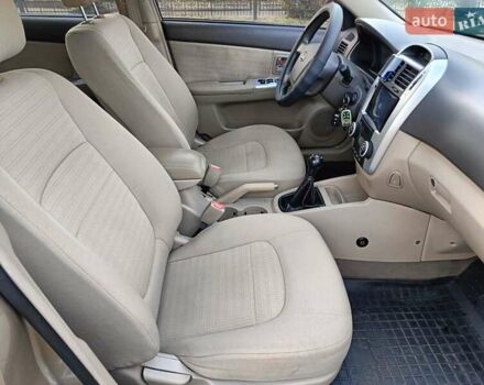 Бежевый Киа Черато, объемом двигателя 1.98 л и пробегом 195 тыс. км за 3993 $, фото 11 на Automoto.ua