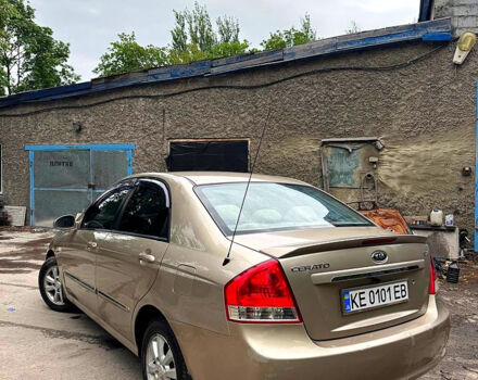 Бежевый Киа Черато, объемом двигателя 1.6 л и пробегом 212 тыс. км за 4600 $, фото 7 на Automoto.ua
