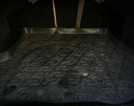 Киа Черато 2007 в Кривом Роге на Automoto.ua Бежевый Киа Черато, объемом двигателя 2 л и пробегом 206 тыс. км за 4400 $, фото 20 на Automoto.ua