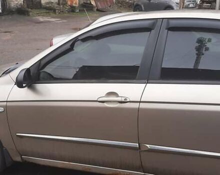 Киа Черато 2007 в Кременчуге на Automoto.ua Бежевый Киа Черато, объемом двигателя 1.59 л и пробегом 400 тыс. км за 3500 $, фото 3 на Automoto.ua