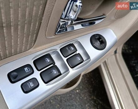 Бежевый Киа Черато, объемом двигателя 2 л и пробегом 195 тыс. км за 4250 $, фото 13 на Automoto.ua