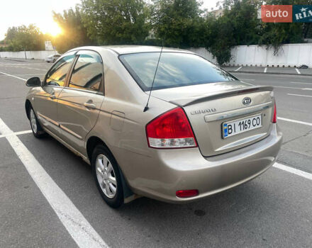 Бежевый Киа Черато, объемом двигателя 1.6 л и пробегом 220 тыс. км за 3500 $, фото 4 на Automoto.ua
