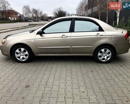 Бежевый Киа Черато, объемом двигателя 1.6 л и пробегом 118 тыс. км за 5500 $, фото 2 на Automoto.ua