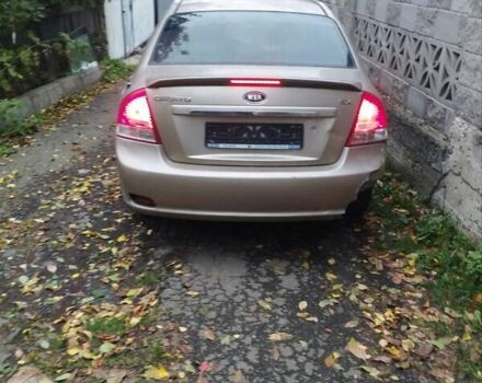 Бежевый Киа Черато, объемом двигателя 1.59 л и пробегом 208 тыс. км за 1900 $, фото 2 на Automoto.ua