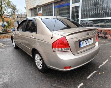 Бежевый Киа Черато, объемом двигателя 2 л и пробегом 195 тыс. км за 4250 $, фото 3 на Automoto.ua