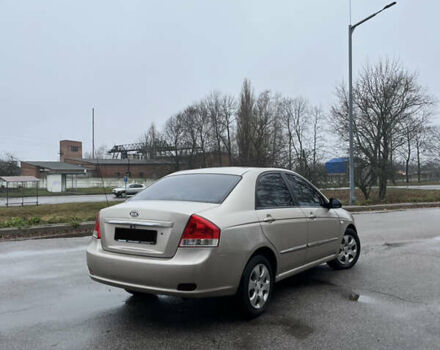 Бежевий Кіа Черато, об'ємом двигуна 1.6 л та пробігом 230 тис. км за 3700 $, фото 5 на Automoto.ua