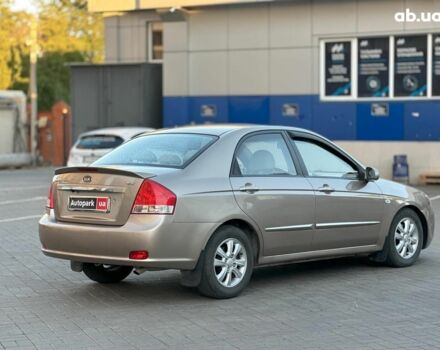 Бежевый Киа Черато, объемом двигателя 1.6 л и пробегом 189 тыс. км за 5940 $, фото 4 на Automoto.ua