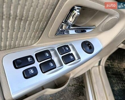 Бежевый Киа Черато, объемом двигателя 1.98 л и пробегом 195 тыс. км за 3993 $, фото 10 на Automoto.ua