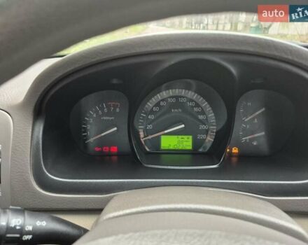 Бежевый Киа Черато, объемом двигателя 2 л и пробегом 210 тыс. км за 5300 $, фото 9 на Automoto.ua