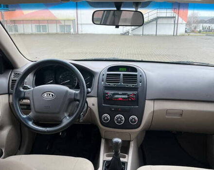Бежевый Киа Черато, объемом двигателя 1.6 л и пробегом 182 тыс. км за 4000 $, фото 10 на Automoto.ua