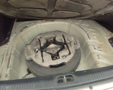 Бежевый Киа Черато, объемом двигателя 1.6 л и пробегом 305 тыс. км за 4500 $, фото 5 на Automoto.ua