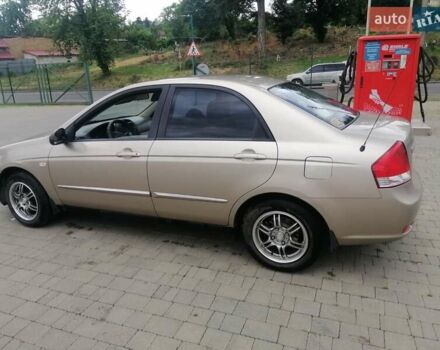 Кіа Черато 2008 у Ужгороді на Automoto.ua Бежевий Кіа Черато, об'ємом двигуна 1.59 л та пробігом 184 тис. км за 4500 $, фото 2 на Automoto.ua